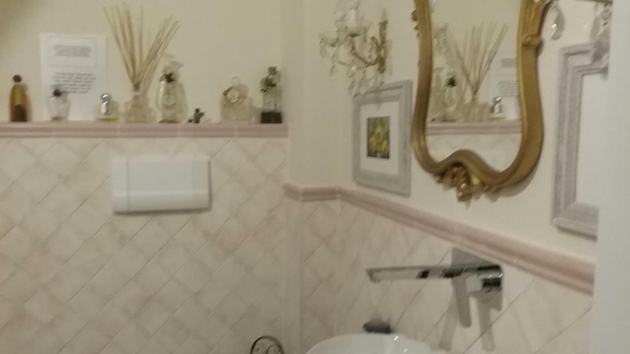 Antica Casa Di Famiglia 호텔 카스틸리오네델라고 외부 사진